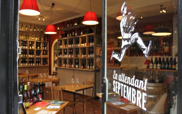 Logo En attendant septembre caviste bar à vin Lyon